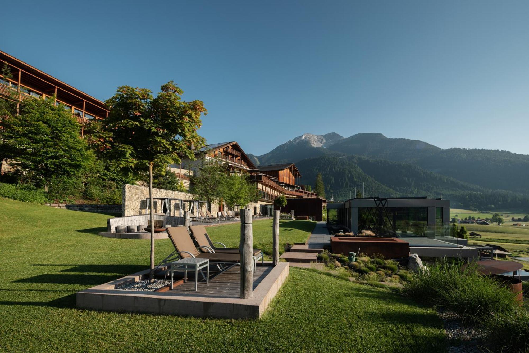Mohr Life Resort Lermoos Esterno foto